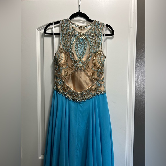 NWT Size 12 SPARKLE Beaded Halter Evening Gown - Picture 5 of 7